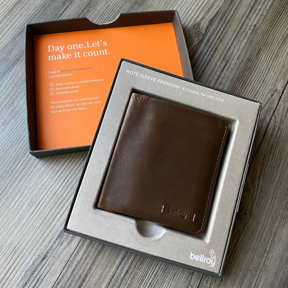 Bellroy Premium Note Sleeve- Aragon Dri-Tan leather wallet